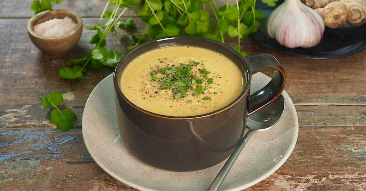Creamy Thai Cauliflower Soup