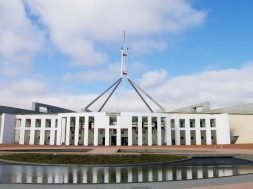 parliament-house-canberra-australia-helen35-pixabay.jpg