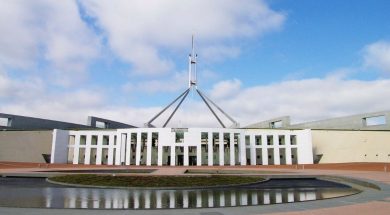 parliament-house-canberra-australia-helen35-pixabay.jpg