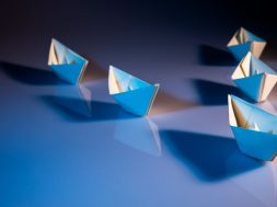 Paper-boats-in-formation-Leadership-Unsplash.jpg