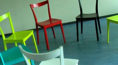 Coloured-chairs-in-a-circle.jpg